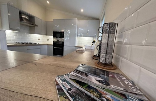 Congleton Cabin | Relaxing Woodland Retreat