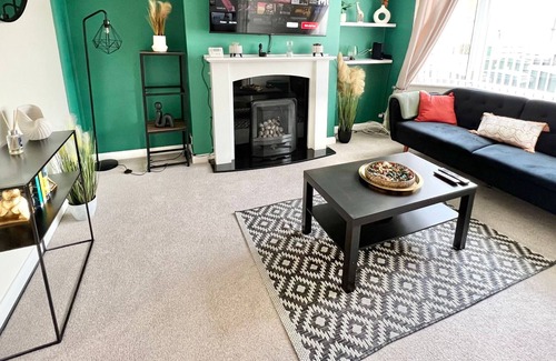 Weston on Trent House | Remarkable 2-bed House in Coventry