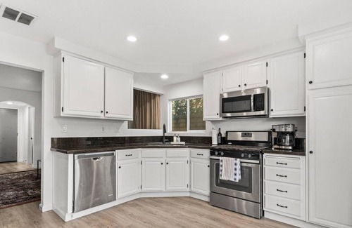 Santa Ana Heights House | Remodeled hillside escape w/ firepit, nestled between OC and LA