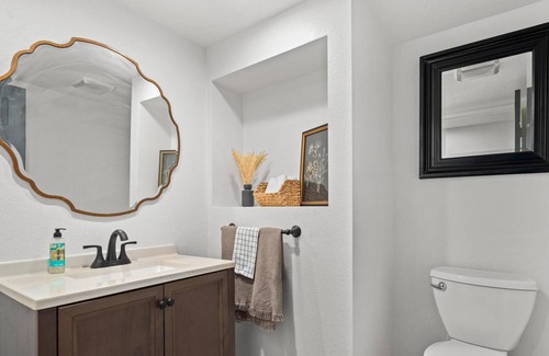 Santa Ana Heights House | Remodeled hillside escape w/ firepit, nestled between OC and LA