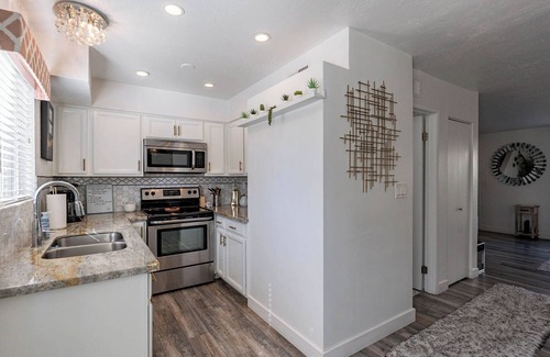 South Scottsdale House | Remodeled Modern 2 Bed/2 Bath Townhouse in the HEART of Scottsdale