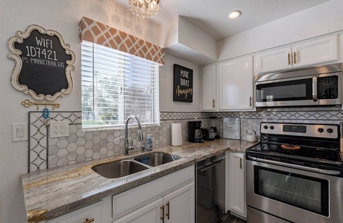 South Scottsdale House | Remodeled Modern 2 Bed/2 Bath Townhouse in the HEART of Scottsdale