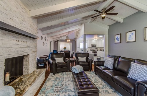 West Sedona House | Remodeled, Private Pool, Hot Tub, Surrounded by Sedona Red Rocks! Sedona Splendor+EV Charger!