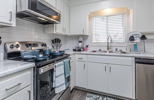 Tougaloo House | Remodeled Townhome w/ Patio | Centrally Located | Comfortable Sleep