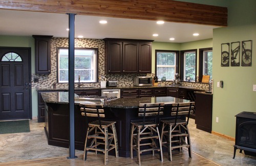 Sandpoint House | Remodeled woodland oasis for those who want it all