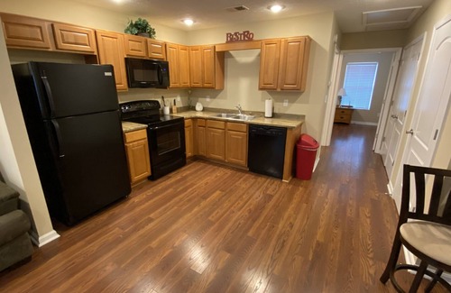 Elizabethtown Apartment | Renaissance Gardens 102 A