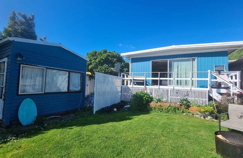 Whangarei Heads House | Reno nearly Complete. nNew huge deck in Novembern