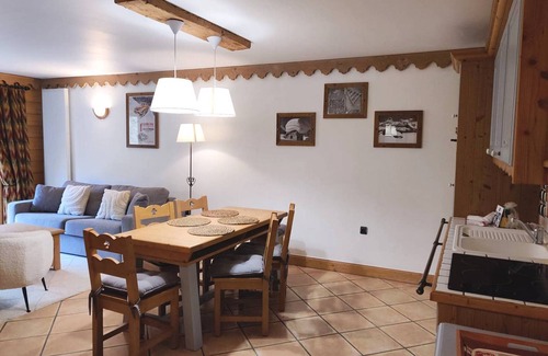 Saint-Martin-de-Belleville Apartment | Renovated 4/6 pers apartment, spa & slopeside