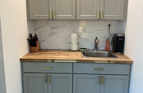 Mattituck Cottage | Renovated 2 BR Cottage-Perfect for North Fork Beach,Vineyard,Wedding Vacations!