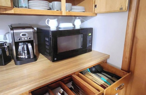 Elgin House | Renovated 2 story house in Elgin