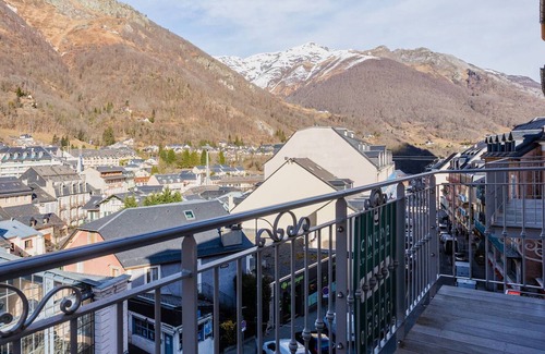 Cauterets Apartment | Renovated 3-bed apartment, downtown Cauterets