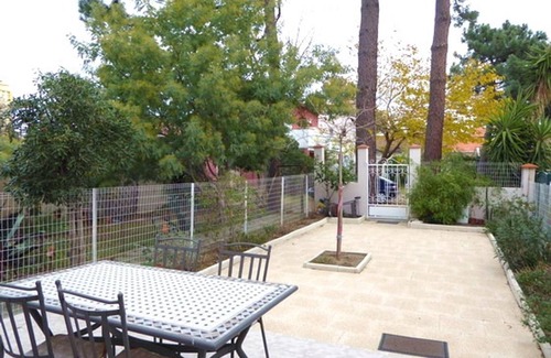 Argeles Plage Villa | Renovated 3BR Villa, Garden, BBQ, Parking, 300m to Beach