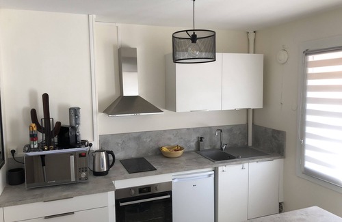 Cœur de Ville Apartment | Renovated apartment close to all amenities