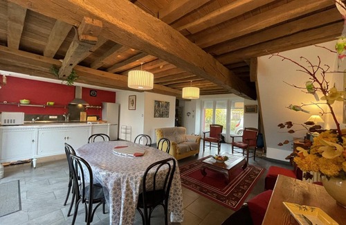 Monetay-sur-Loire Cottage | Renovated Bourbonnaise House with Private Courtyard and Peaceful Terrace