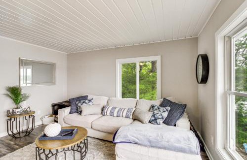 Brainerd House | Renovated Brainerd Cabin on Lake Fish and Swim!