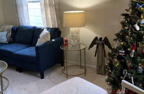 Issue House | Renovated Colonial Beach Cottage