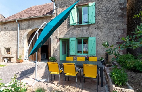 Equevilley Cottage | Renovated country house with garden, pets accepted near Vesoul