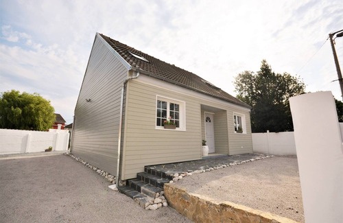 Le Crotoy House | Renovated house located 5 minutes from the beach and playground, close to shops.