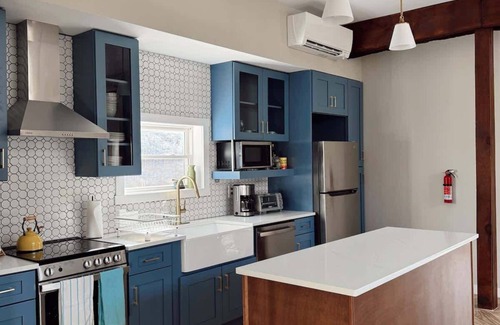 Lanesville Apartment | Renovated Modern Farmhouse Stay