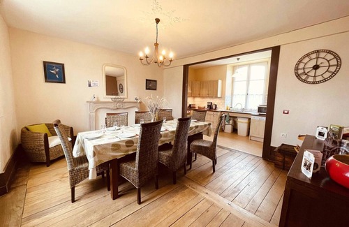 La Gonfriere Cottage | Renovated Old Rectory with Garden, 4 Bedrooms