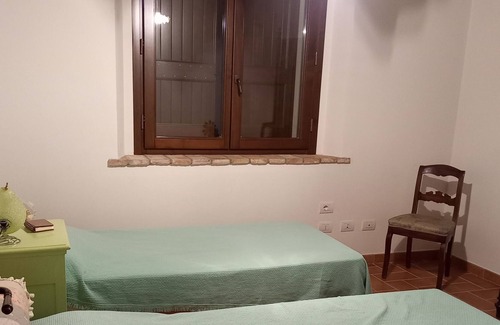 Lesignano de' Bagni Apartment | Renovated rural house in the hills near Parma