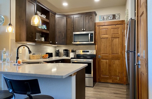 Silvercreek Condo | Renovated, Ski-in/out, 2Bed/2Bath Condo; n25 Steps to Slope, KickingHorse Lodges