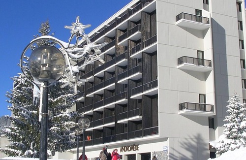 Flaine Apartment | Renovated Studio for 4, South-Facing Balcony, Close to Slopes & Shops