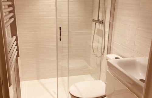 Cannes Apartment | Renovated studios in the center of Cannes an easy walk to the beaches and the Palais des Festivals - 2079