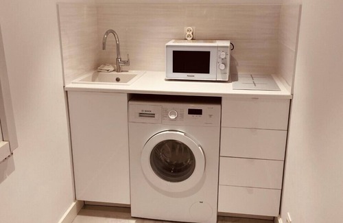 Cannes Apartment | Renovated studios in the center of Cannes an easy walk to the beaches and the Palais des Festivals - 2079