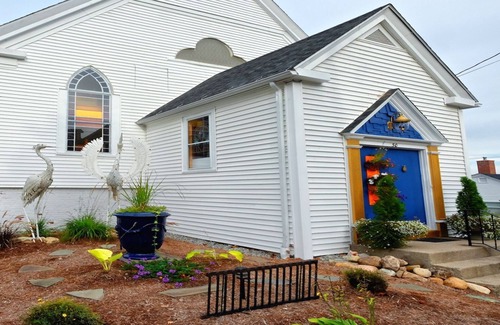 Wolfeboro House | Rent an Old Church for DIY Event or Family Stay Package