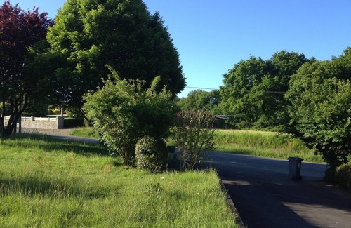 Montreuil-sous-Perouse House | Rent beautiful 1 bedroom apartment, kitchen, in the countryside, 5 min. Window.