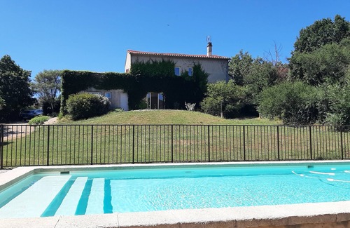 Fons-sur-Lussan House | Rent house in charming village - sleeps 12 - Uzès (30)