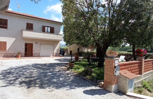 Campiglia Marittima House | Rent room with bathroom 1.5 km from the sea "Monelli "