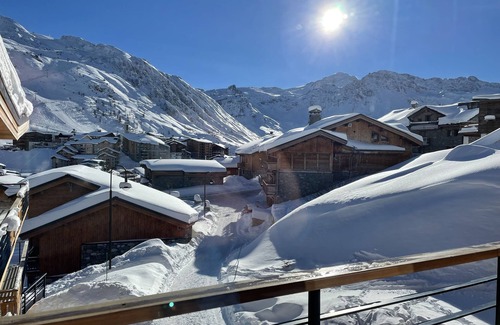 Tignes Apartment | Rent superb apartment sleeps 5 Tignes, Ski in!