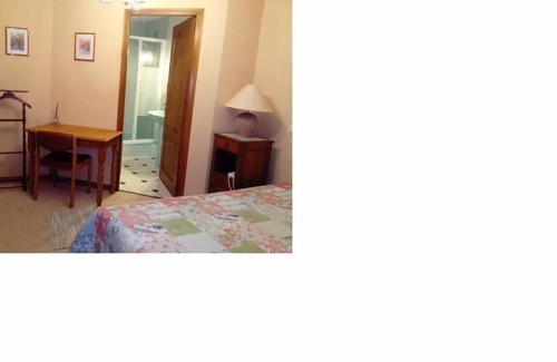 Dainville House | rental room host or student or trainee