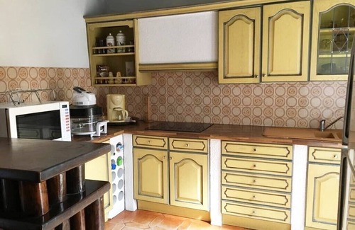 Le Brusc House | RENTAL VILLA SEASIDE BEACH FACING, PANORAMIC SEA