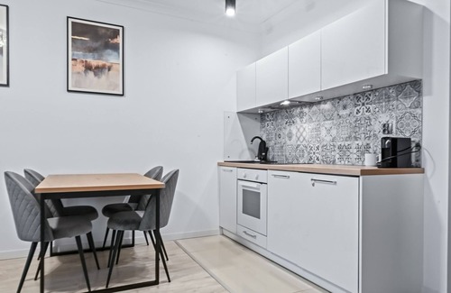 Muranow Apartment | RentPlanet - Apartament Muranów