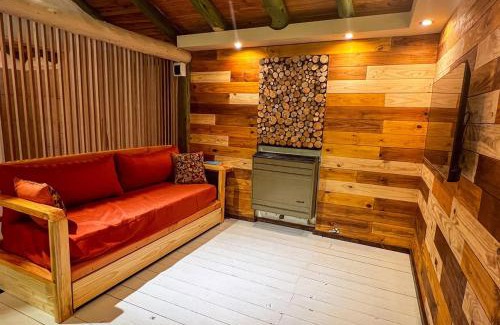 El Bolson House | RentUp - Casa con garage privado y vista en El Bolson