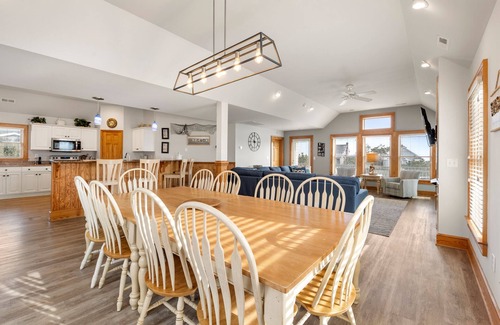 Duck House | Rescued: Semi-oceanfront, Hot Tub, Shared Pool