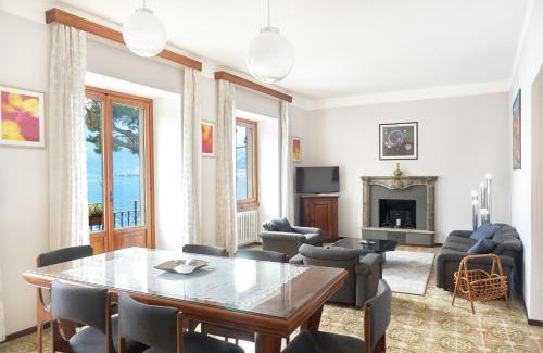 Domaso House | Residence Domaso - Esperienza in Centro Storico "Casa del Dottore"