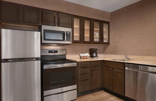 Cheektowaga Hotel | Residence Inn by Marriott Buffalo Galleria Mall