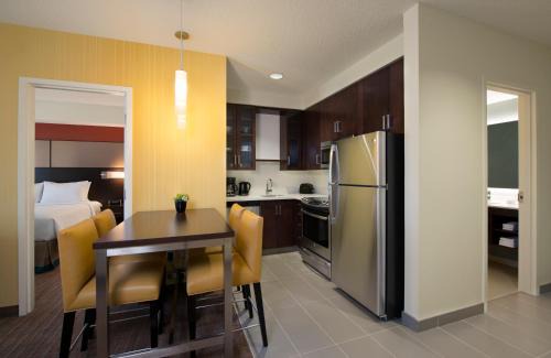 Seton Hotel | Residence Inn by Marriott Calgary South