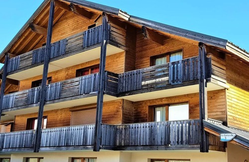 La Joue du Loup Apartment | Residence La Crête Du Berger - 2 rooms 6 people - The shepherd's crest