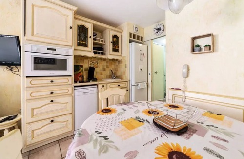 Giens Apartment | Residence La Pinède - maeva Home - 2-Room Apartment 5 People - Comfort