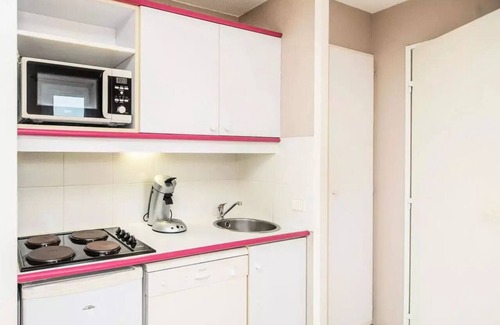 Giens Apartment | Residence La Pinède - maeva Home - Comfort 1 bedroom apartment (5 people)