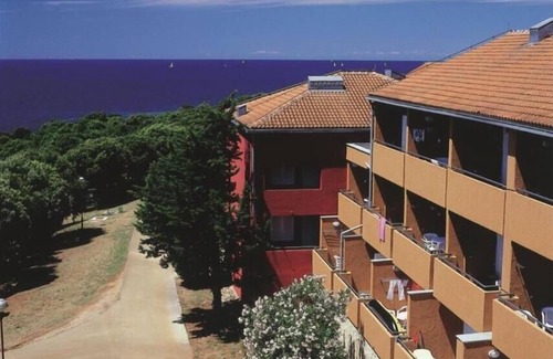 Lanterna Apartment | Residence Lanterna Sunny Resort Apartment Seaside