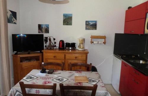 Valloire Apartment | Residence Le Thymel - 2 pièces cabine 4 personnes exposé Est MAE-8644