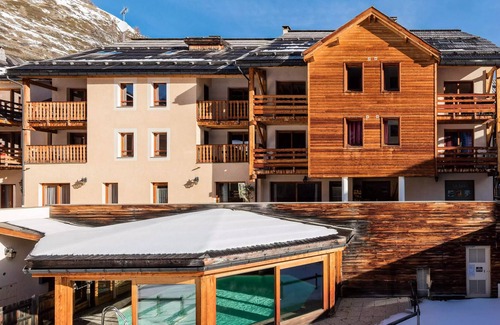 Abries Apartment | Residence Les Balcons du Viso *** - 2 Room Apartment 4/6 People Mountain Corner