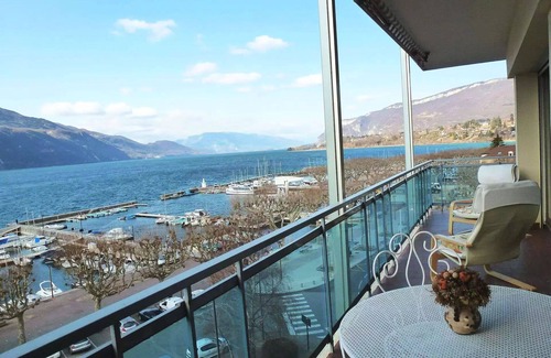 Aix-les-Bains Apartment | Residence Les Belles Rives E - Beautiful and stunning view of Lake Bourget!