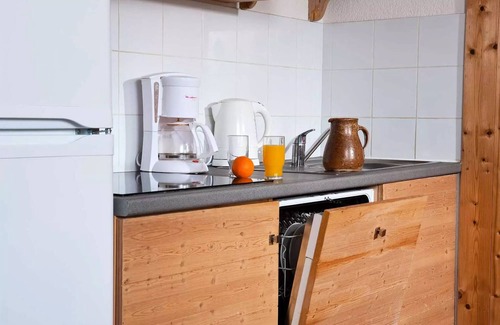 La Feclaz Apartment | Residence Les Chalets du Berger* - 2 Rooms Sleeping Area 6 People